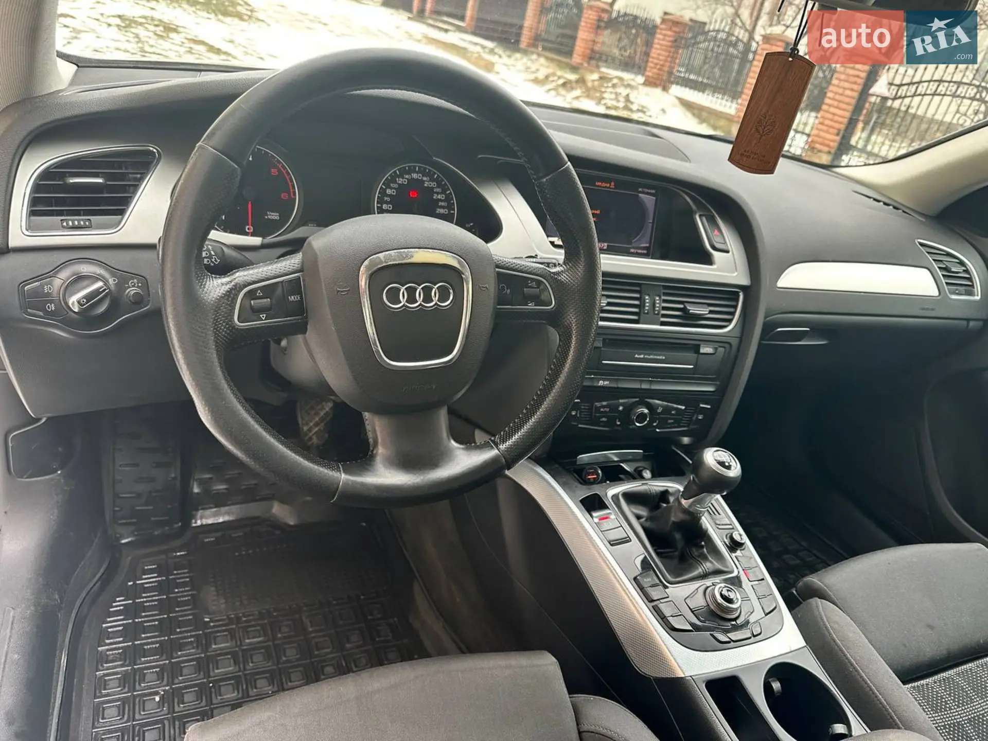 2011 Audi A4 - мініатюра 4