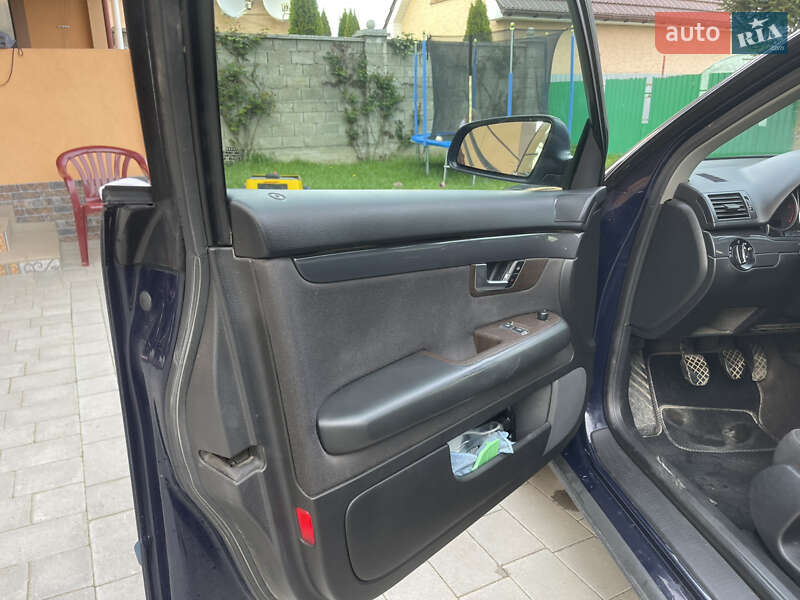 Універсал Audi A4 2003 в Ужгороді