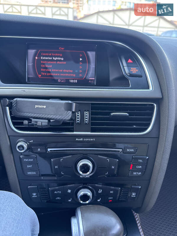 Седан Audi A4 2012 в Измаиле