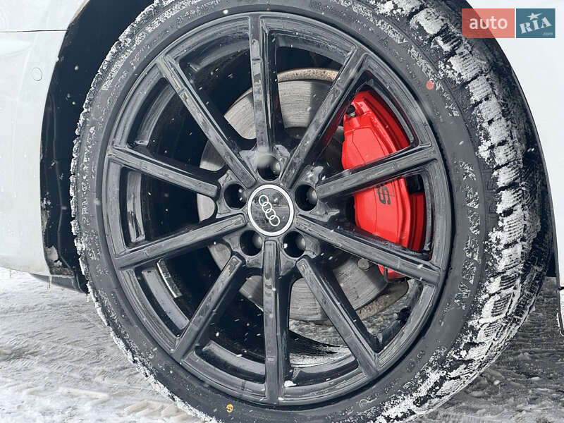 Седан Audi A4 2022 в Києві фото 23 Седан Audi A4 2022 в Києві