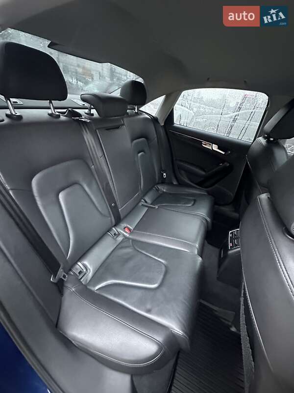 Седан Audi A4 2014 в Сумах