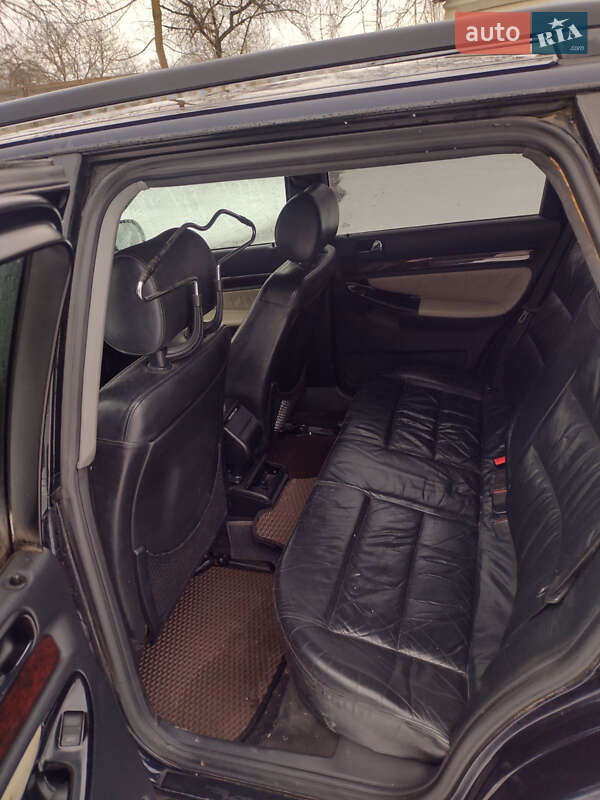 Универсал Audi A4 1996 в Виньковцах