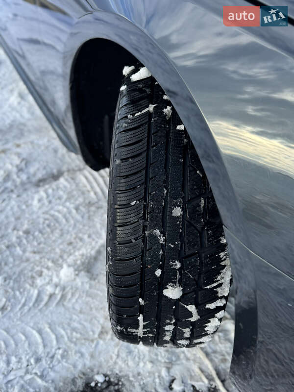 Седан Audi A4 2020 в Львові