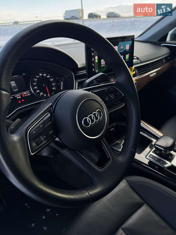 Седан Audi A4 2020 в Львові