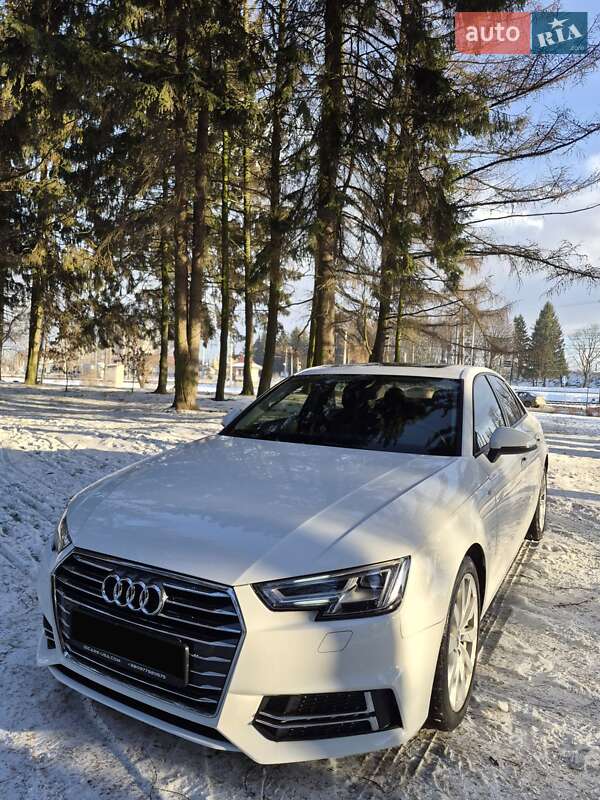 Седан Audi A4 2017 в Львові