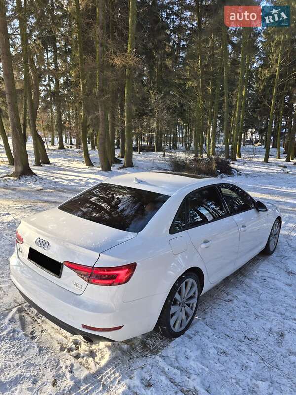 Седан Audi A4 2017 в Львові