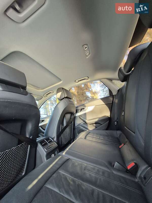 Седан Audi A4 2017 в Львові