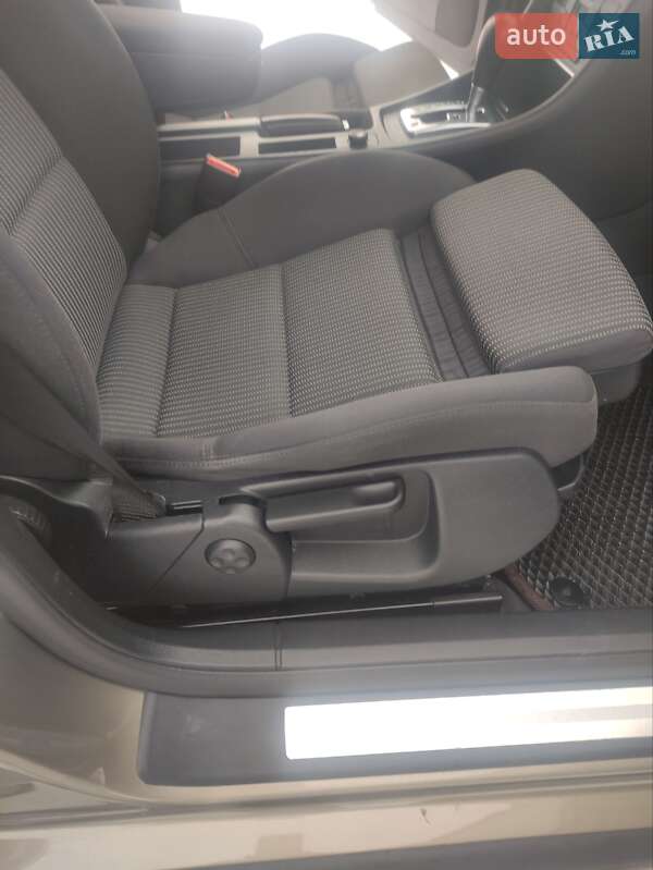 Седан Audi A4 2005 в Львові