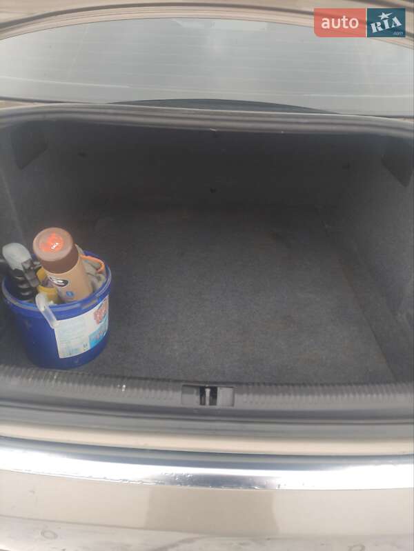 Седан Audi A4 2005 в Львові