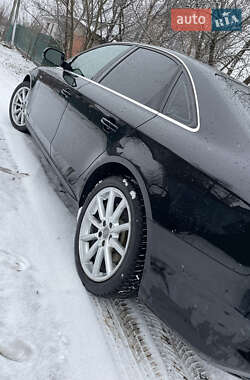 Седан Audi A4 2014 в Чернігові
