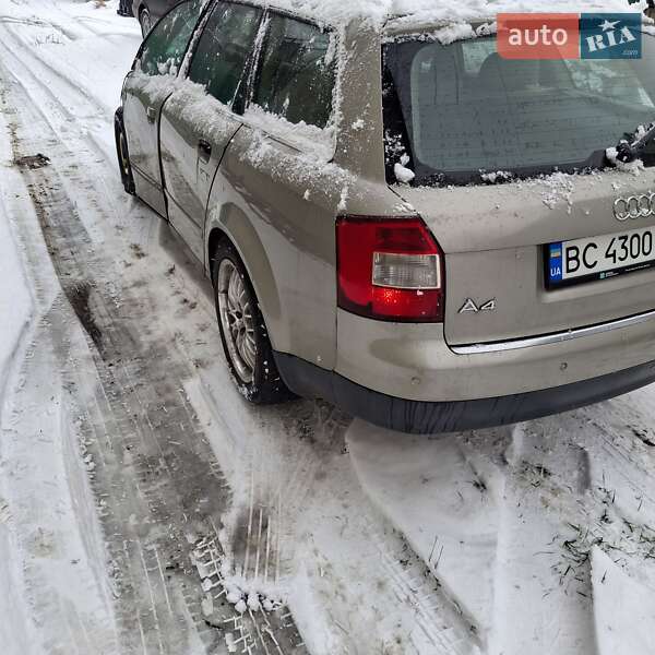 Універсал Audi A4 2002 в Пустомитах