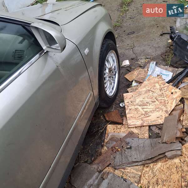 Універсал Audi A4 2002 в Пустомитах