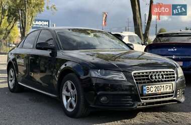 Седан Audi A4 2012 в Львове
