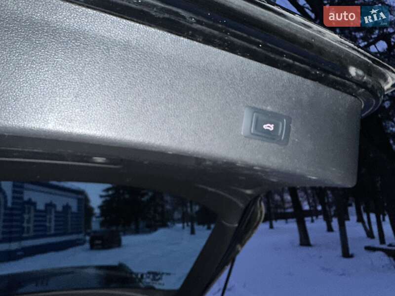 Універсал Audi A4 2014 в Лебедині