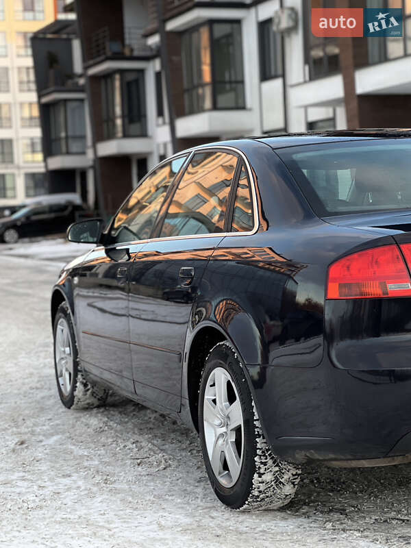 Седан Audi A4 2006 в Ровно
