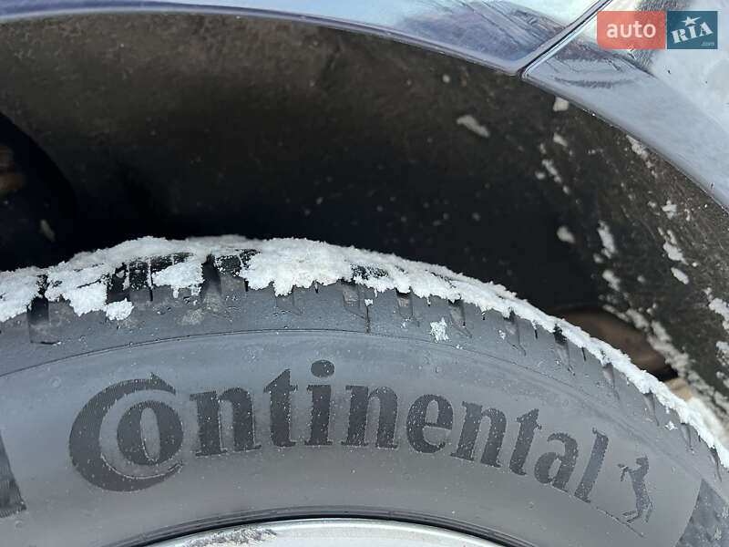 Седан Audi A4 2006 в Ровно