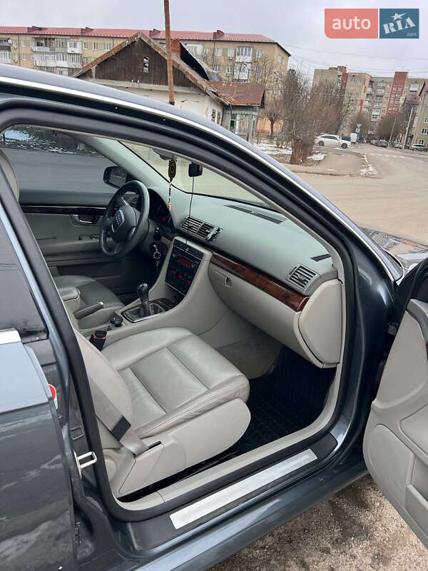 Седан Audi A4 2005 в Калуші