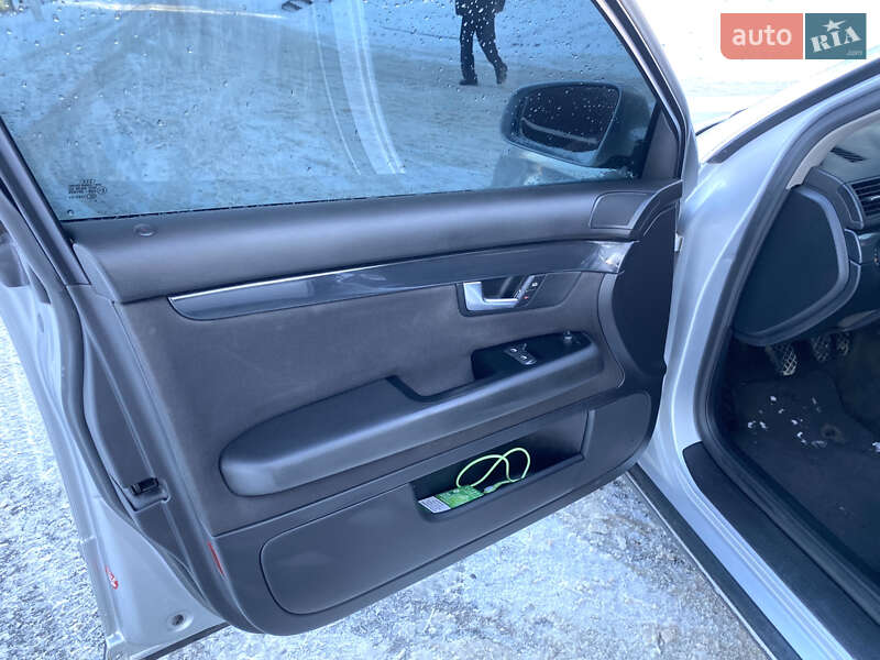 Седан Audi A4 2004 в Тернополе