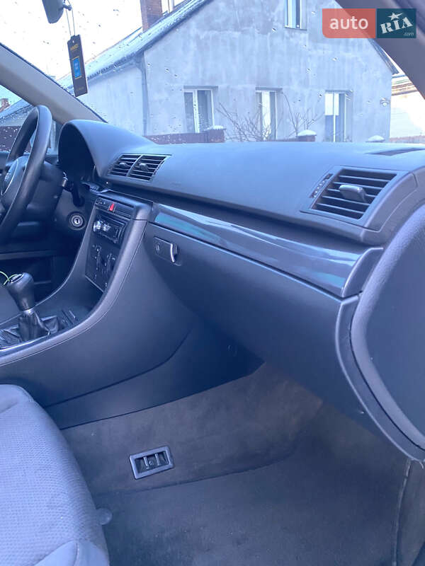 Седан Audi A4 2004 в Тернополе