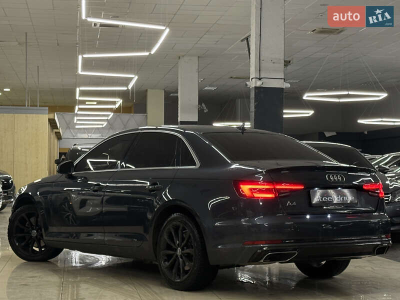 Седан Audi A4 2018 в Николаеве