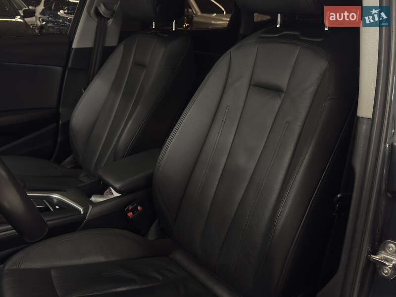 Седан Audi A4 2018 в Николаеве