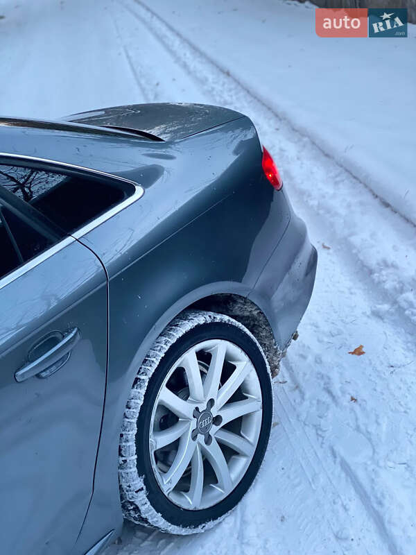 Седан Audi A4 2013 в Броварах