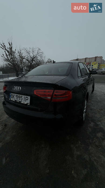 Седан Audi A4 2013 в Ізюмі