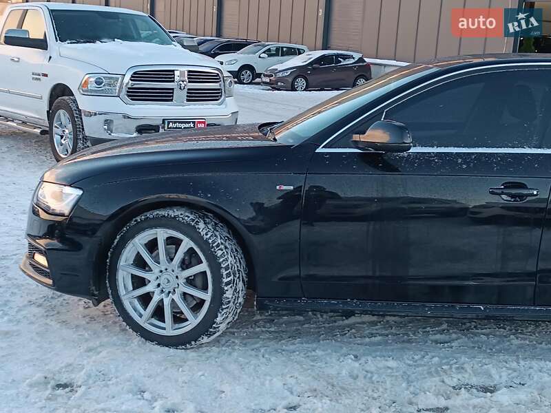 Седан Audi A4 2014 в Львове