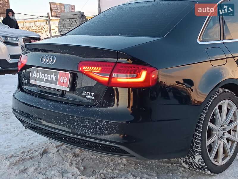 Седан Audi A4 2014 в Львове