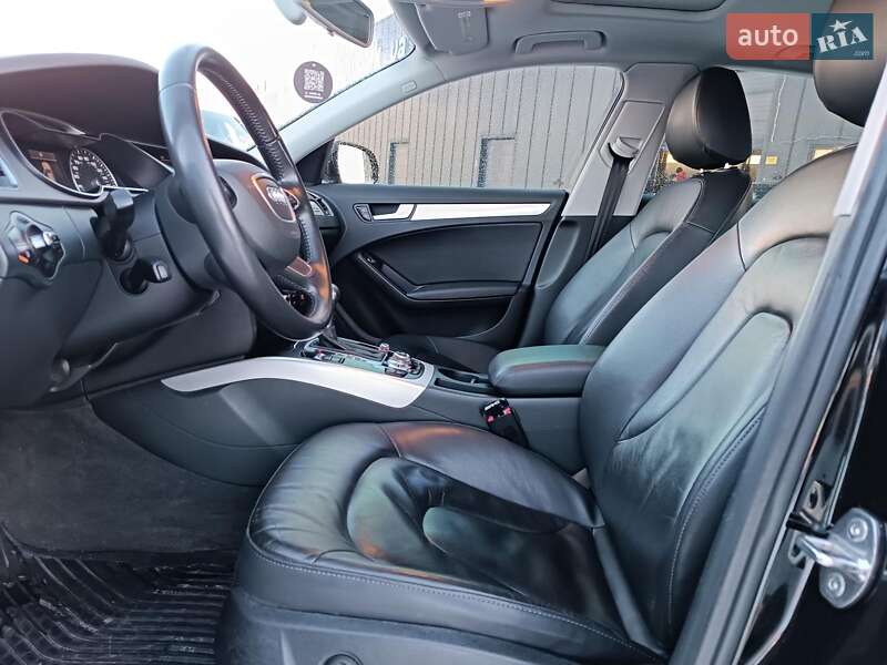 Седан Audi A4 2014 в Львове