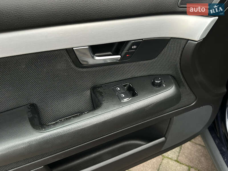 Универсал Audi A4 2004 в Сарнах