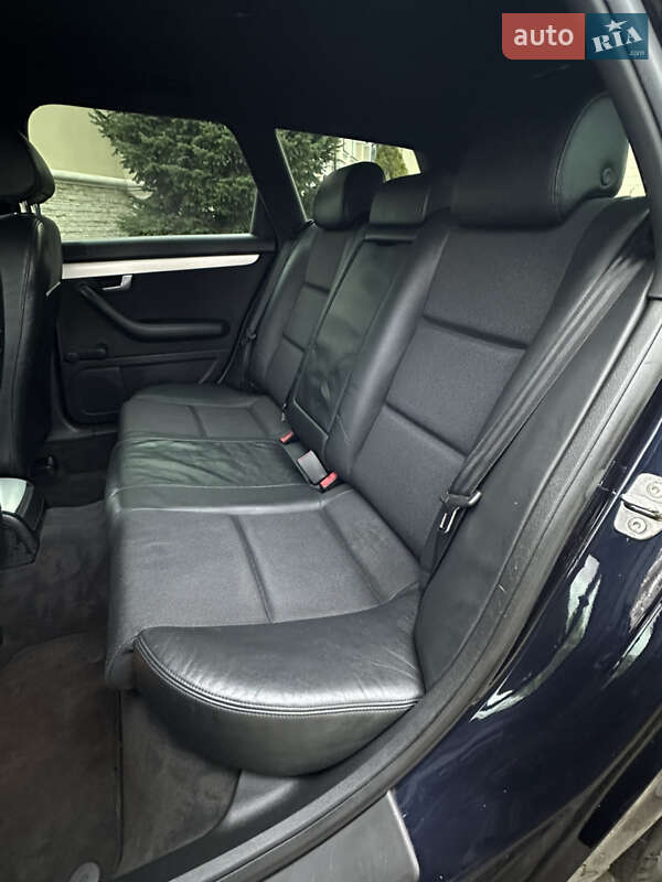 Универсал Audi A4 2004 в Сарнах