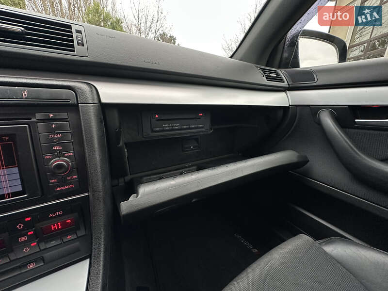 Универсал Audi A4 2004 в Сарнах