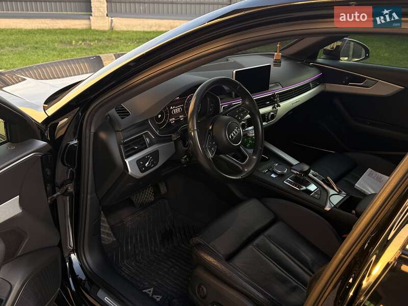 Седан Audi A4 2016 в Киеве