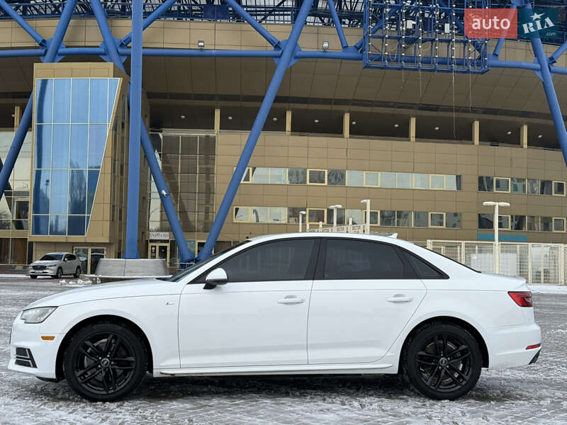 Седан Audi A4 2016 в Харкові