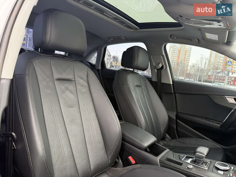Седан Audi A4 2016 в Харкові