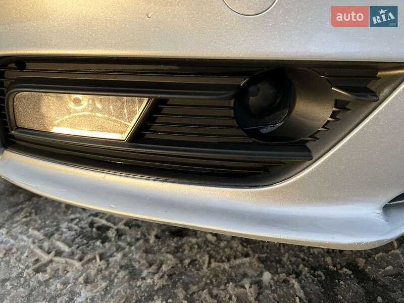 Седан Audi A4 2013 в Виннице