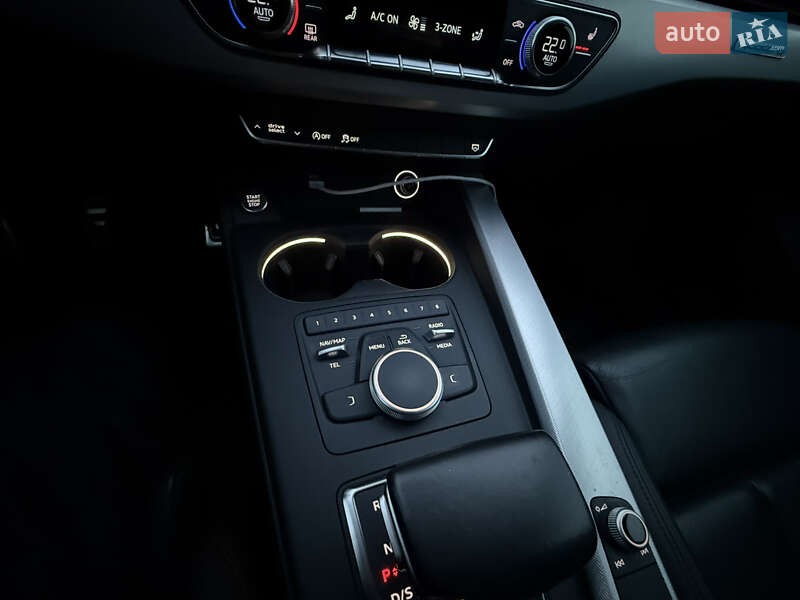 Седан Audi A4 2017 в Києві