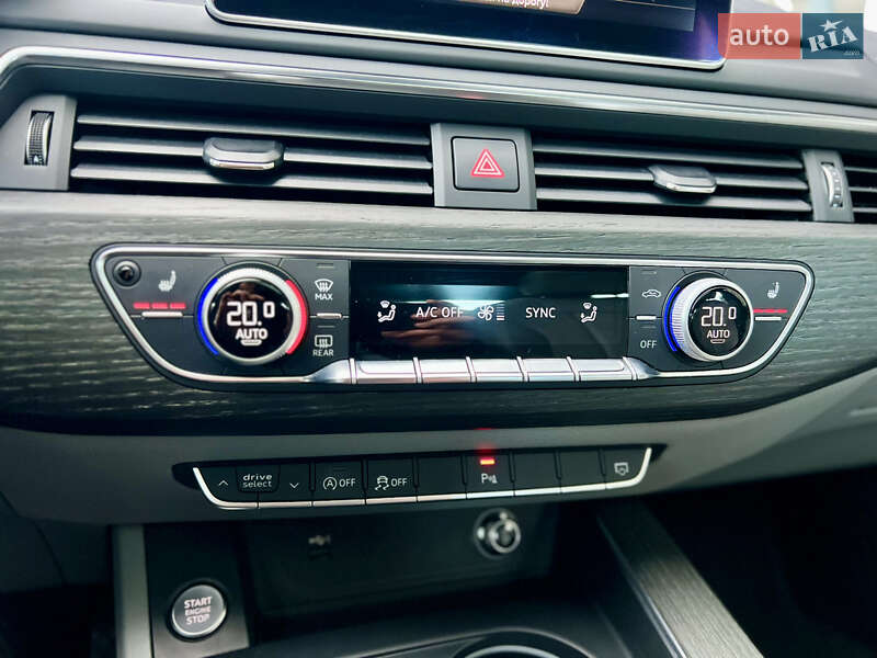 Седан Audi A4 2018 в Львові