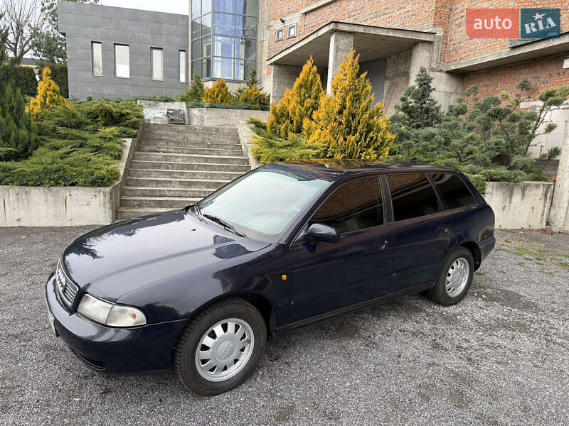 Універсал Audi A4 1998 в Хмельницькому