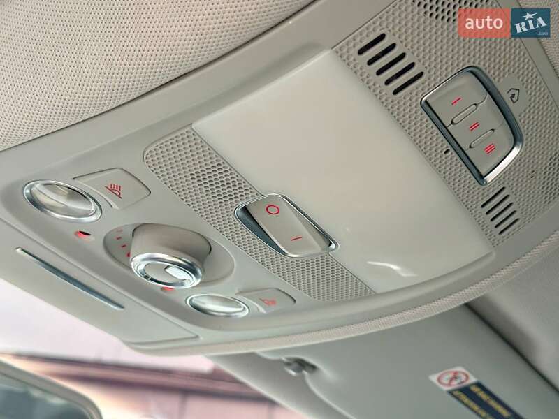 Седан Audi A4 2014 в Кривом Роге