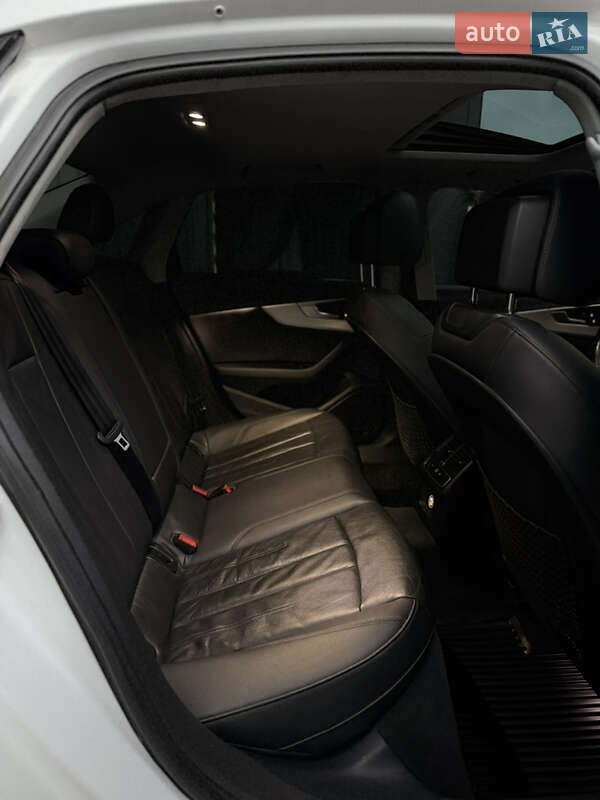 Седан Audi A4 2016 в Тернополе