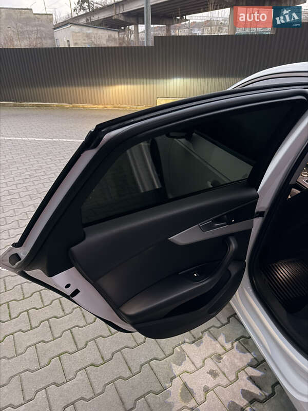 Седан Audi A4 2016 в Тернополе