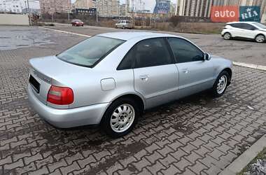 Седан Audi A4 1998 в Одессе