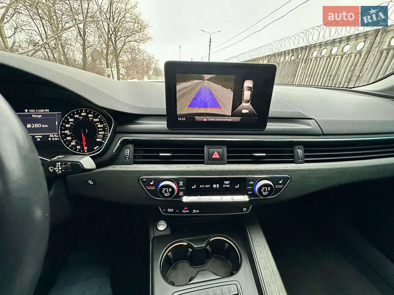 Седан Audi A4 2017 в Киеве