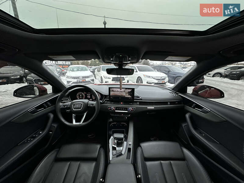 Седан Audi A4 2023 в Харькове