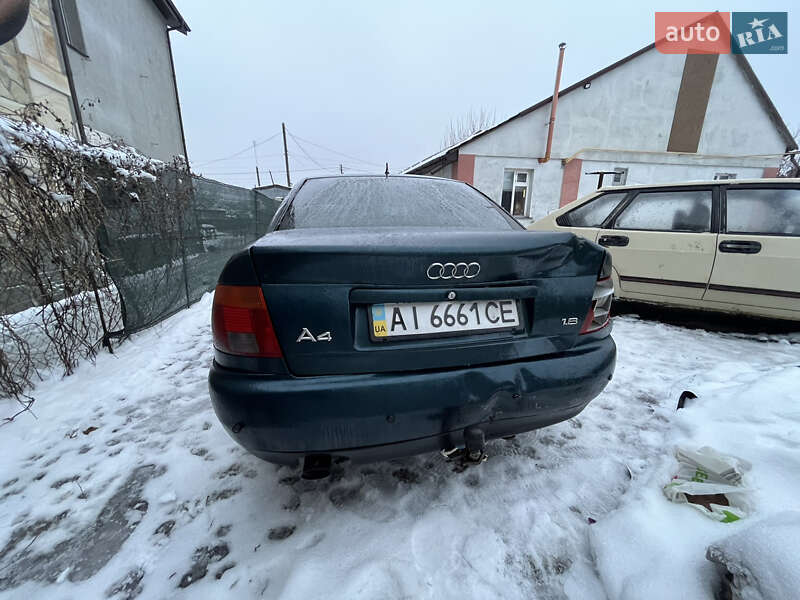 Седан Audi A4 1995 в Кагарлику