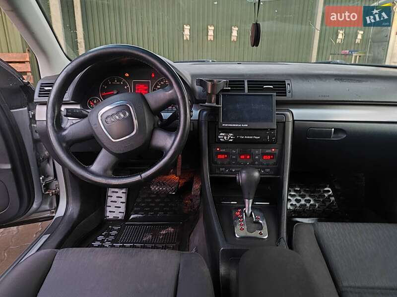 Седан Audi A4 2006 в Луцке