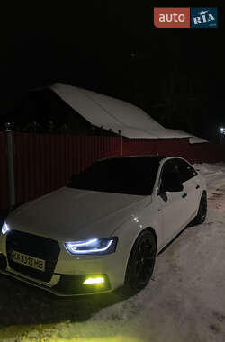 Седан Audi A4 2015 в Киеве