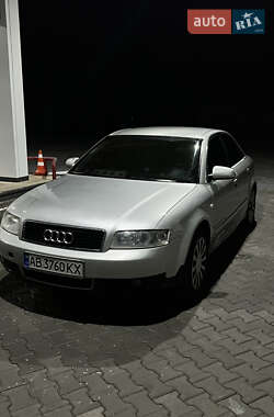 Седан Audi A4 2001 в Тульчині